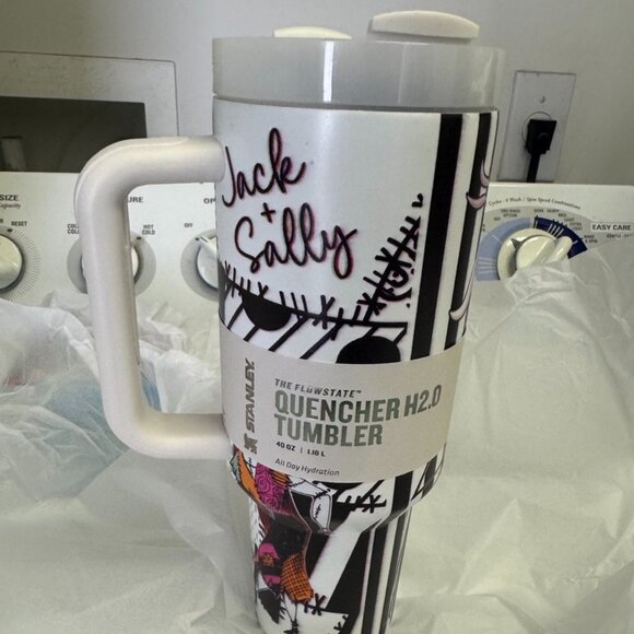 Stanley Flowstate Tumbler The Nightmare Before Christmas NIB - Picture 1 of 16